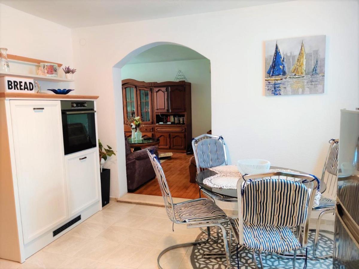 Apartment Марина Екстериор снимка